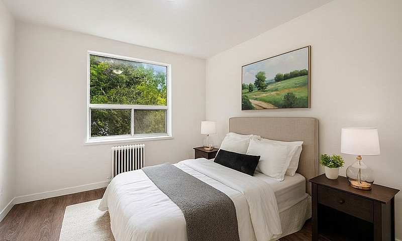 Crystal Heights Apar...