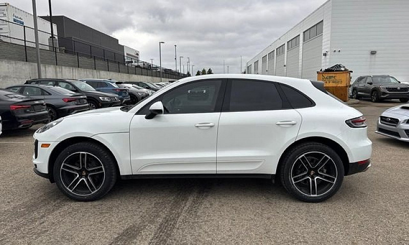 2020 Porsche Macan...