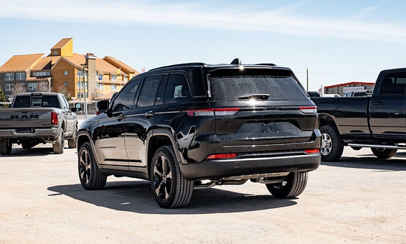 2025 Jeep Grand Cher...
