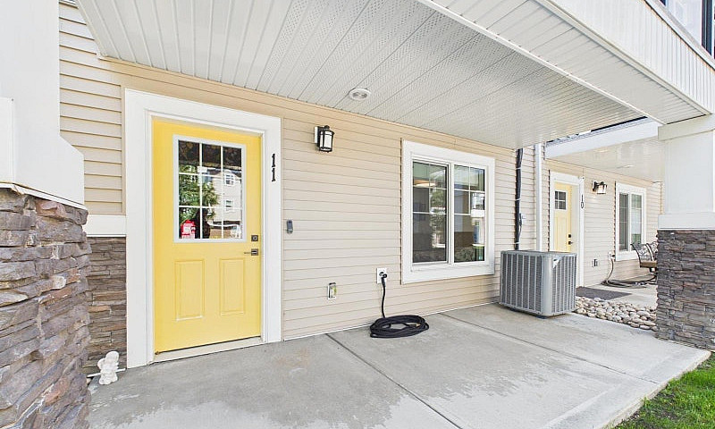 #11 230 Edgemont Rd ...