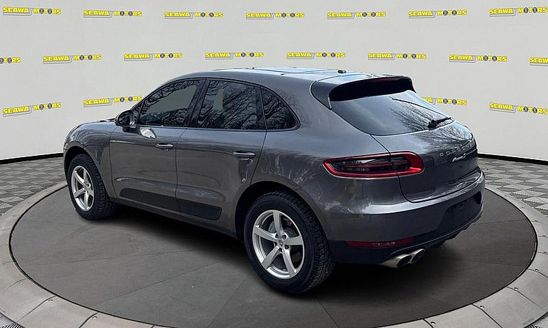 2017 Porsche Macan A...