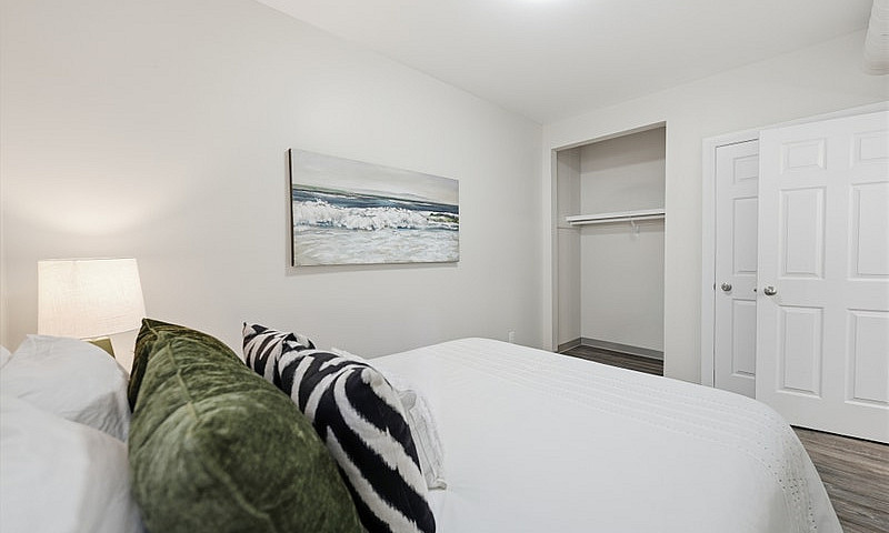 181 Balmoral - 3 Br ...