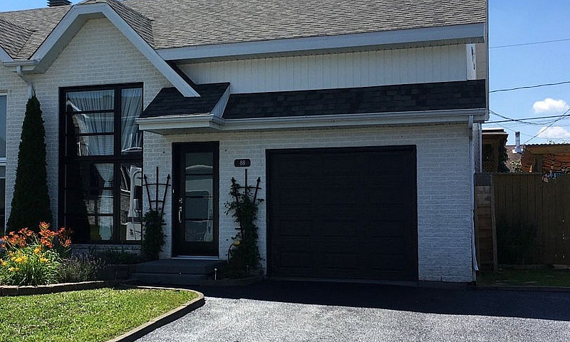 $425,000 - Semi-Deta...