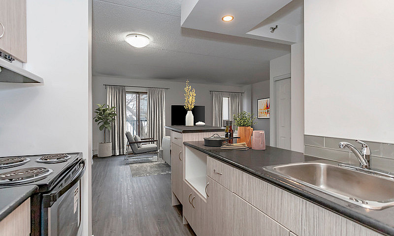 One Bedroom Suite Av...