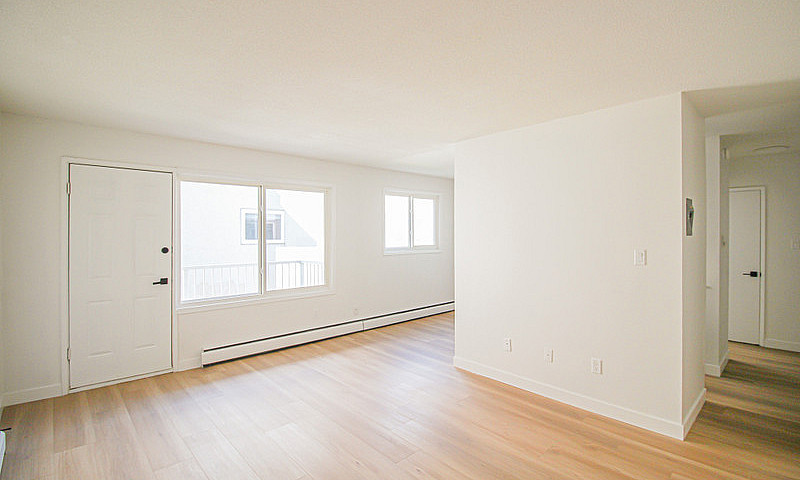1 Bedroom Raven At G...