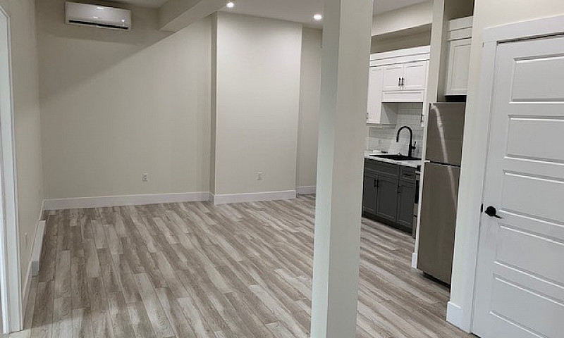 Large 2 Bedroom For ...