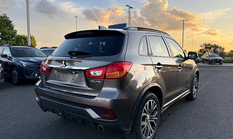 2018 Mitsubishi Rvr ...
