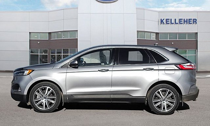 2022 Ford Edge Titan...