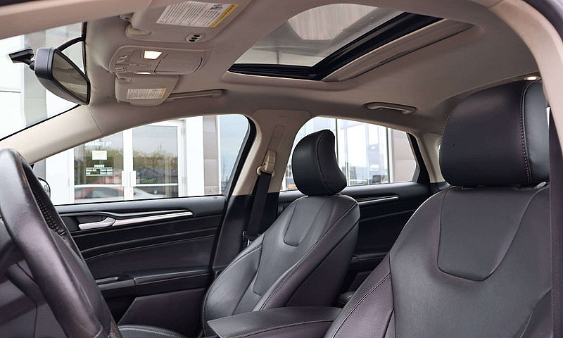2017 Ford Fusion Tit...