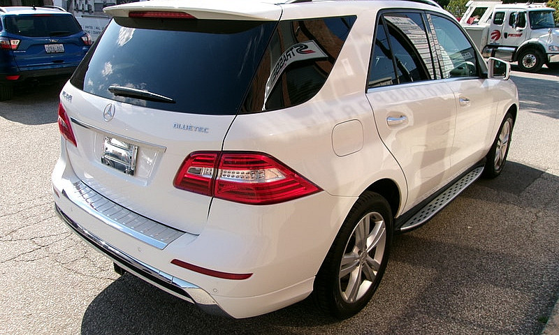 2014 Mercedes-Benz M...