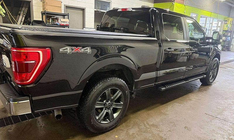 2022 Ford F-150 Xlt...