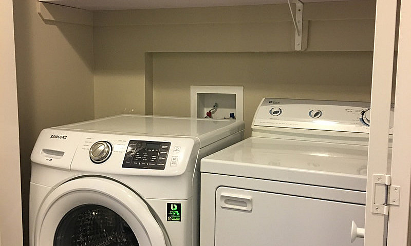 Basement Suite 2 Bed...