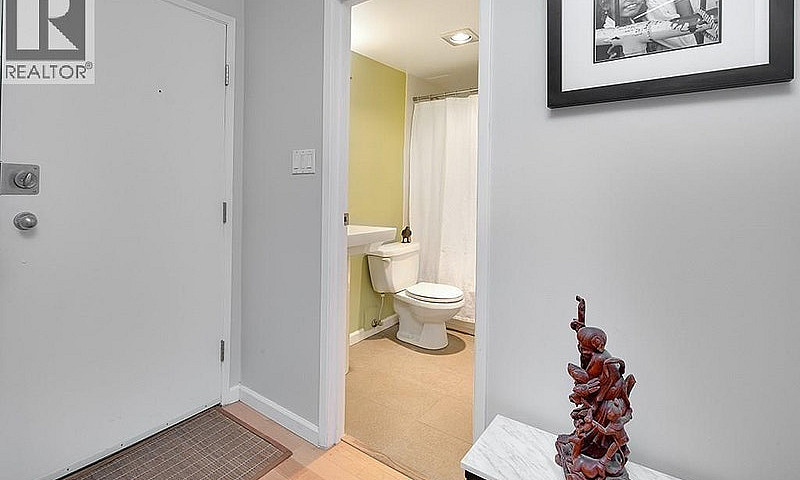20# 1215 Pacific Str...