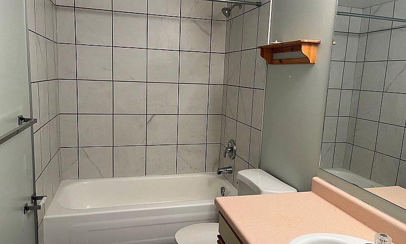 2 Bed 1 Bath Unit In...