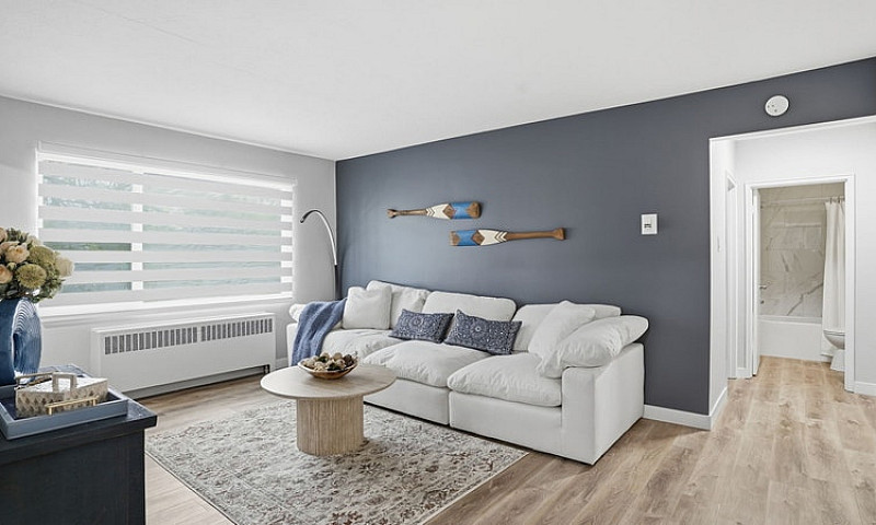 Apartment For Rent: ...
