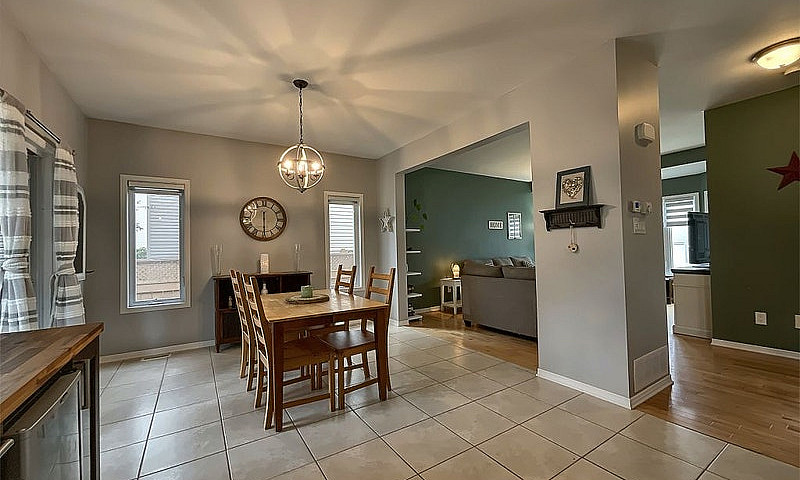 $739,900 - 2 Storey ...