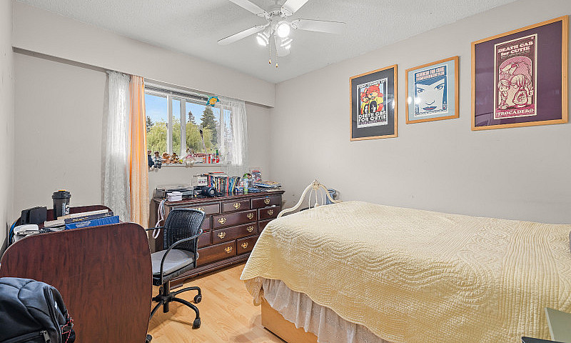 2 Story Family Home ...