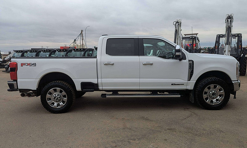 2024 Ford F-350 Lari...