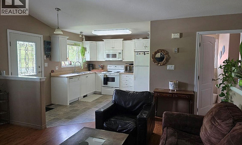 303 1St Avenue Nw Na...