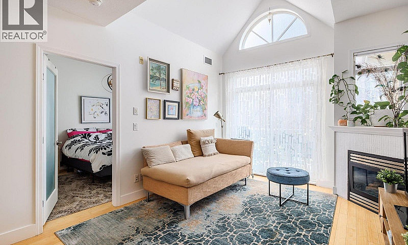 1088 Sunset Drive Un...