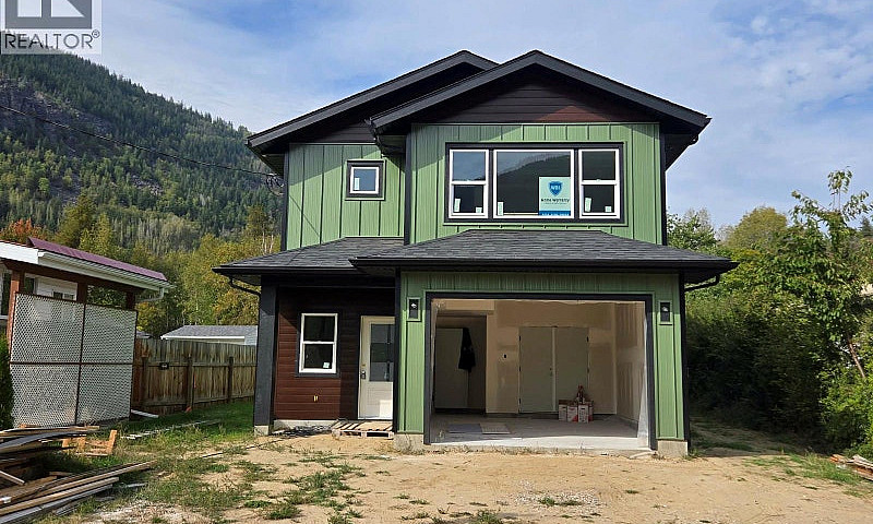 209 12Th Avenue Fron...
