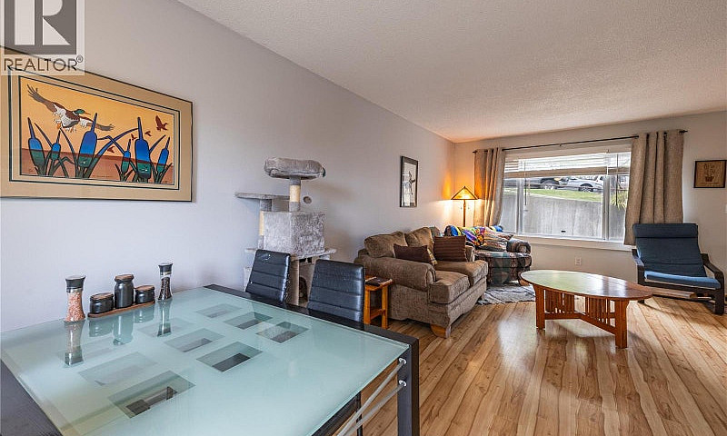 1605 Summit Drive Un...