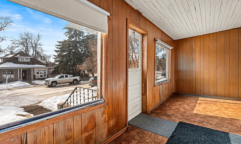 644 Hochelaga St W M...