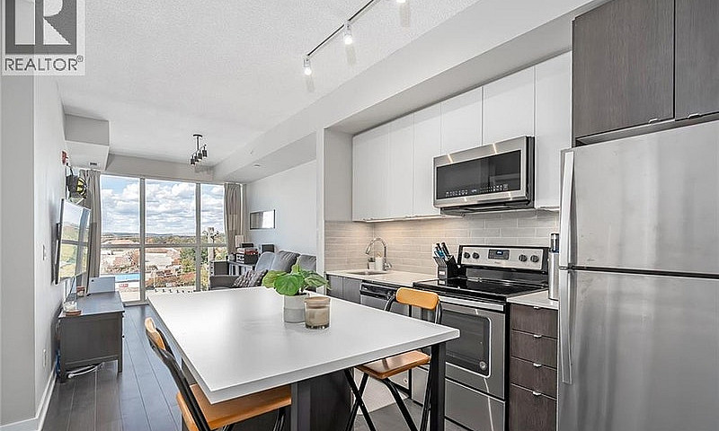 5240 Dundas Street U...