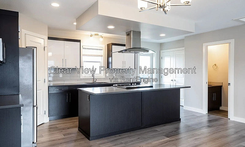 3 Bed Townhouse In L...