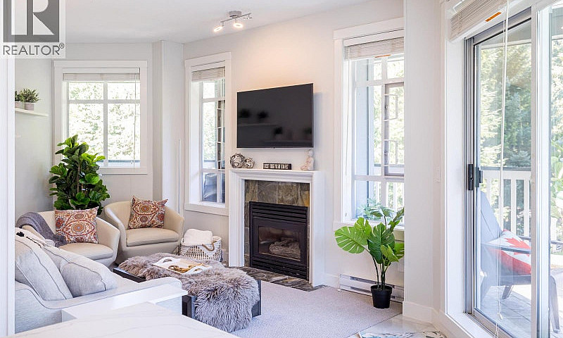 311 4405 Blackcomb W...