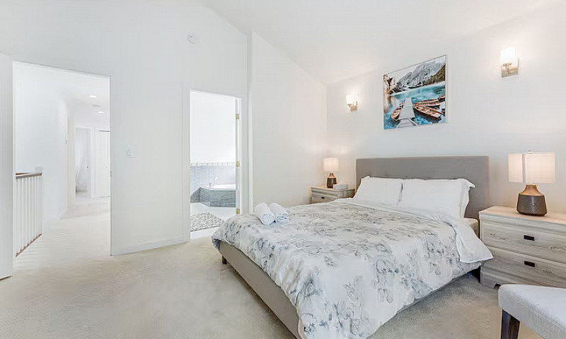 4-Bedroom, 3-Bathroo...