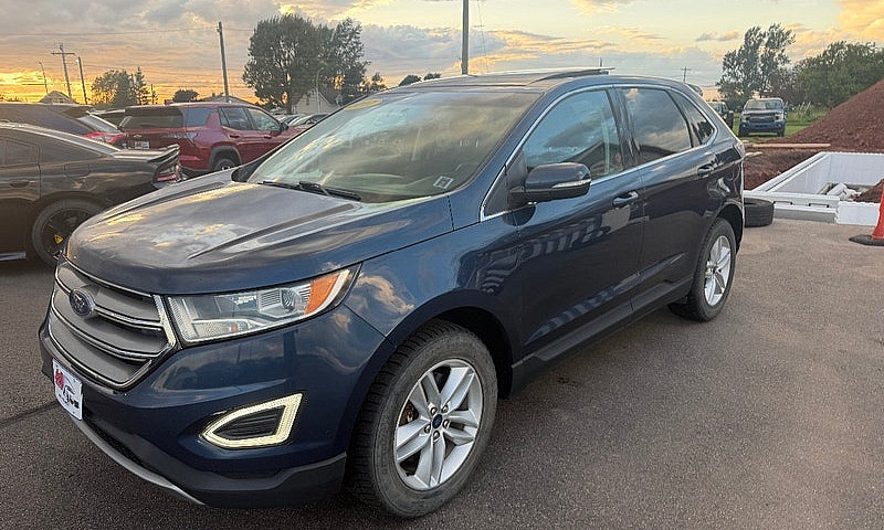 2017 Ford Edge...