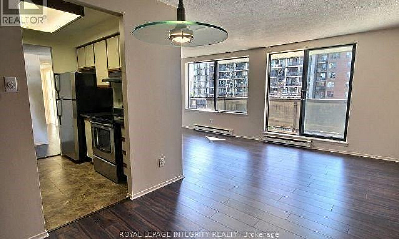 1004 - 470 Laurier A...