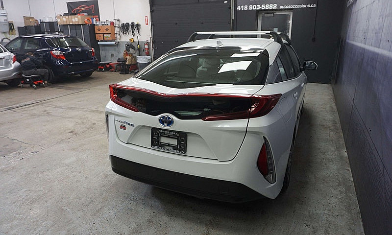 2021 Toyota Prius Pr...