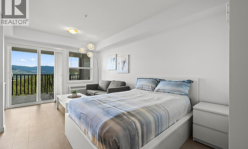 695 Academy Way Unit...