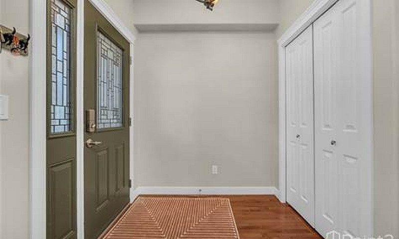 923 5Th Avenue N...