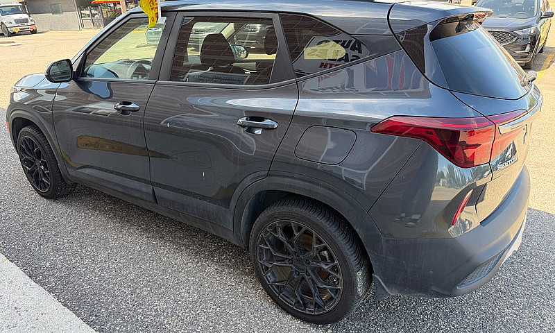 2022 Kia Seltos Lx...