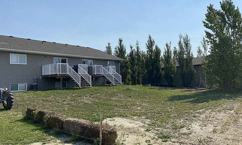 Real Estate Auction:...