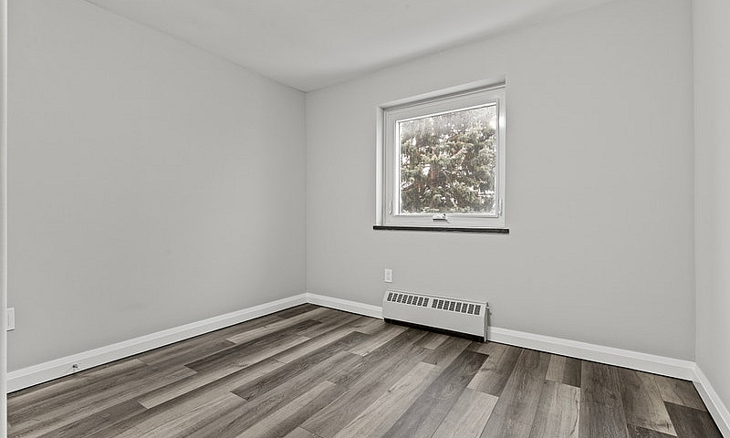 483 Linwell Road - 3...
