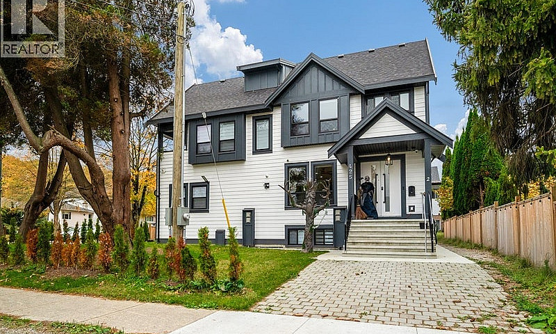 425 N Kaslo Street V...