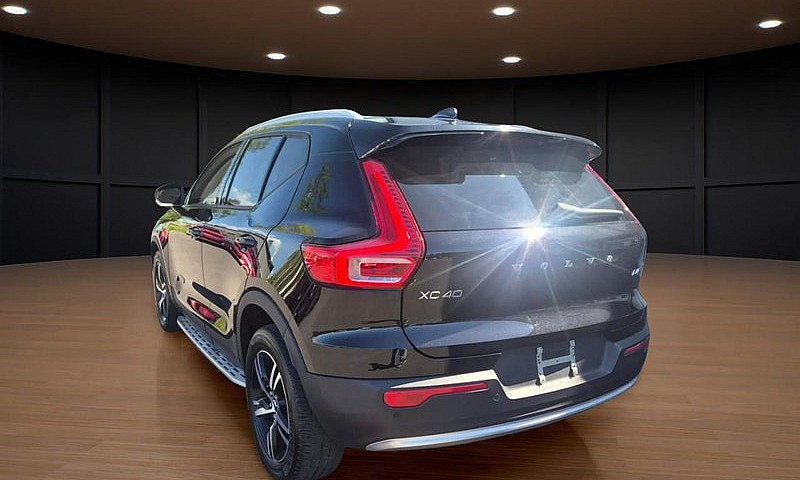 2023 Volvo Xc40 B4 C...