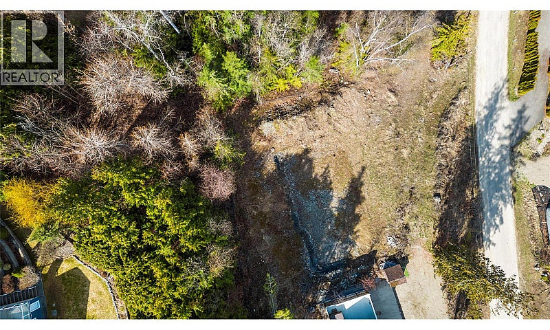 2622 Woodland Place ...