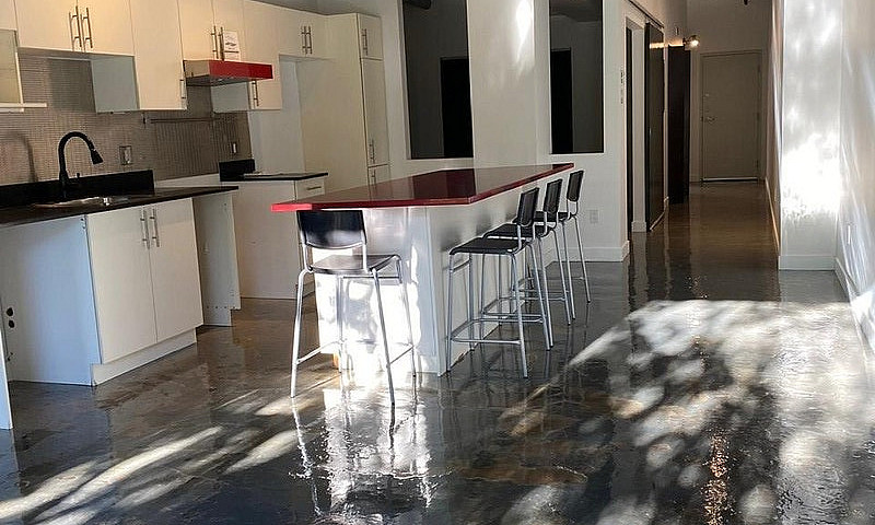 Condo3.1/2 Stationne...