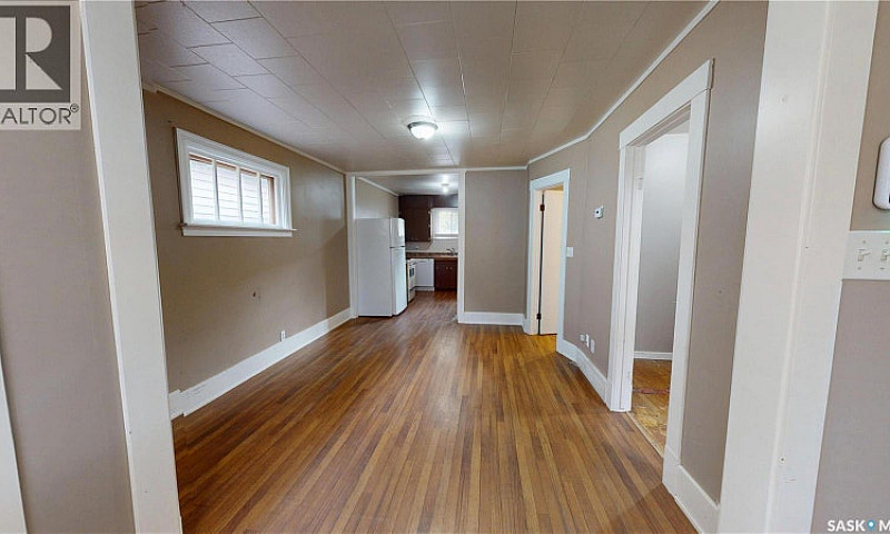 512 J Avenue S Saska...