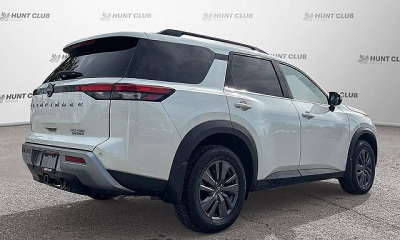 2024 Nissan Pathfind...