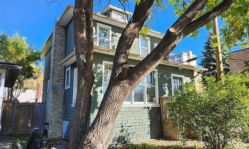 122 Pulford Street W...