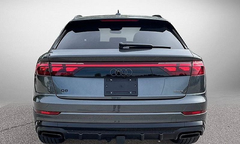 2026 Audi Q8 Technik...