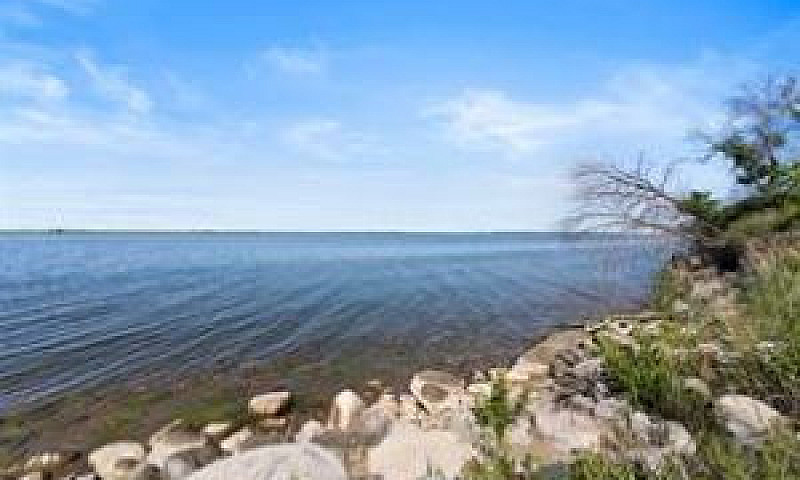 Waterfront Lot  140 ...