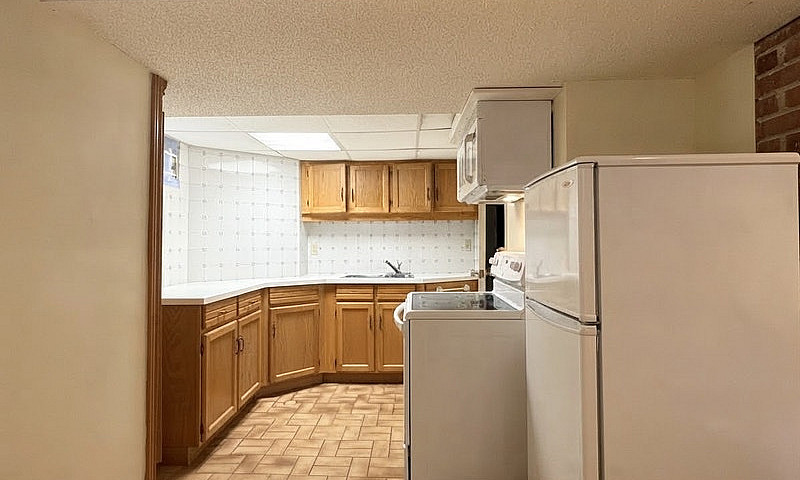 41 Dalton Rd - Bsmt...