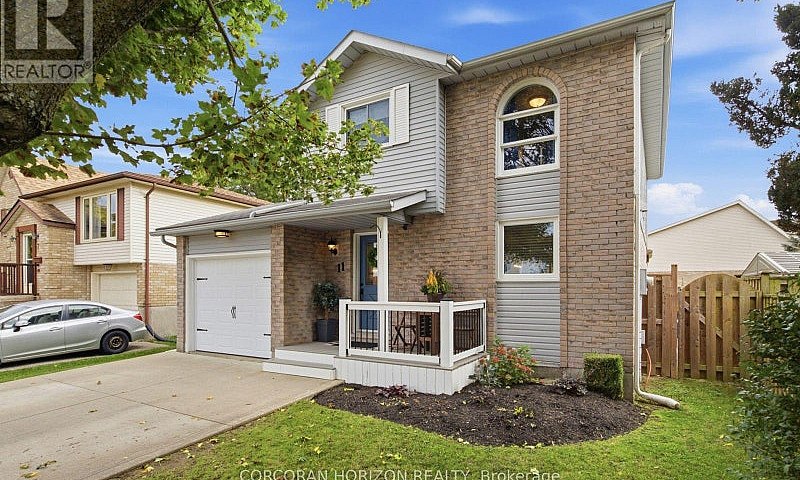 11 Sandalwood Drive ...